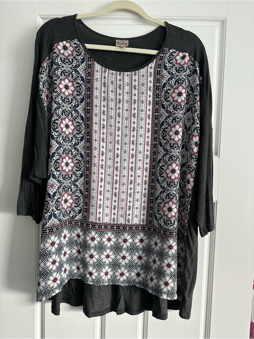 Women plus 2X Floral & Stripe Scoop Neck Tunic in Charcoal, White, Navy, and Red